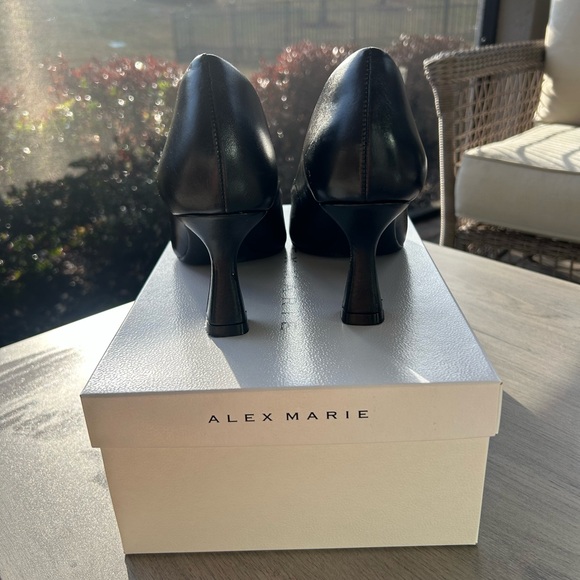 Alex Marie Cowen — Classic Black Pumps - Picture 3 of 6